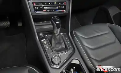 Volkswagen Tiguan 2022 2.0 автомат (гидро), миниатюра 12