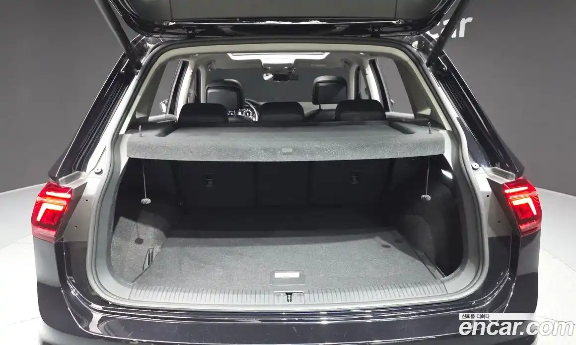 Volkswagen Tiguan 2022 2.0 автомат (гидро), фото 26