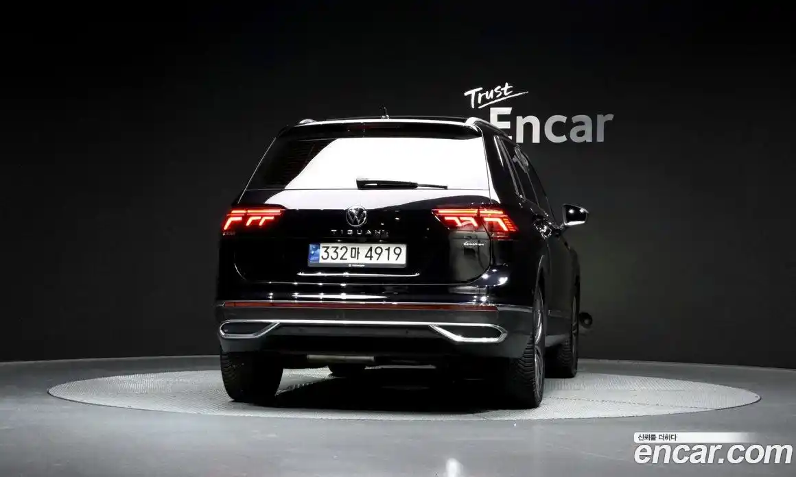 Volkswagen Tiguan 2022 2.0 автомат (гидро), фото 4