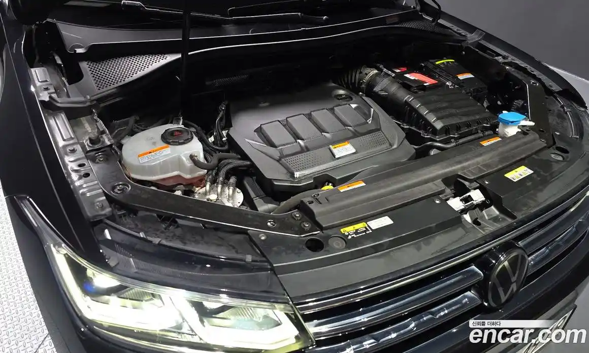 Volkswagen Tiguan 2022 2.0 автомат (гидро), фото 6