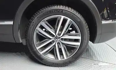 Volkswagen Tiguan 2022 2.0 автомат (гидро), миниатюра 7