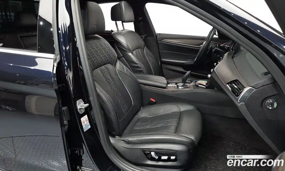 BMW 5 серия 2018 2.0 автомат (гидро), фото 17