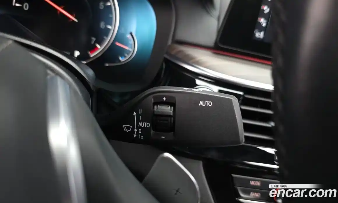 BMW 5 серия 2018 2.0 автомат (гидро), фото 30