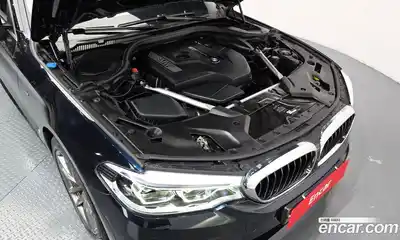 BMW 5 серия 2018 2.0 автомат (гидро), миниатюра 6
