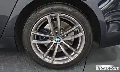 BMW 5 серия 2018 2.0 автомат (гидро), миниатюра 7