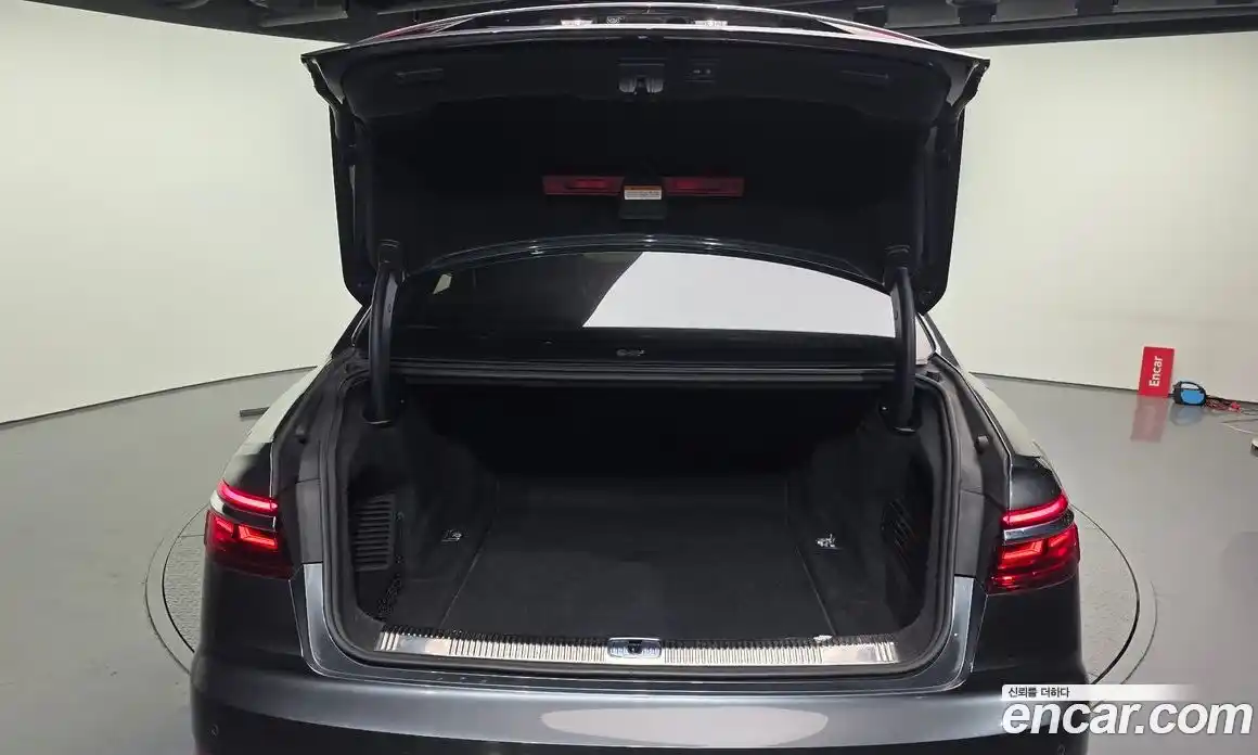 Audi A8 2021 3.0 автомат (гидро), фото 20