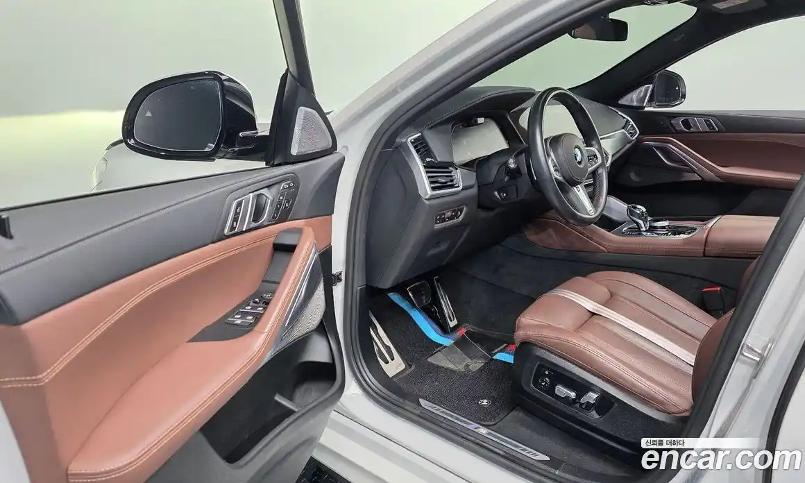BMW X6 2021 3.0 автомат (гидро), фото 13