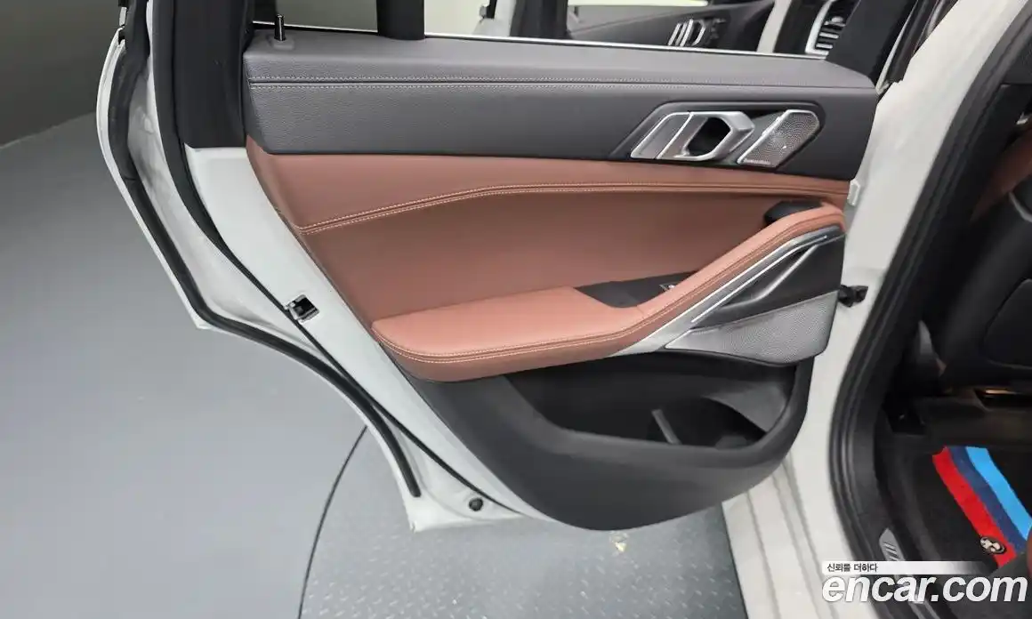 BMW X6 2021 3.0 автомат (гидро), фото 15