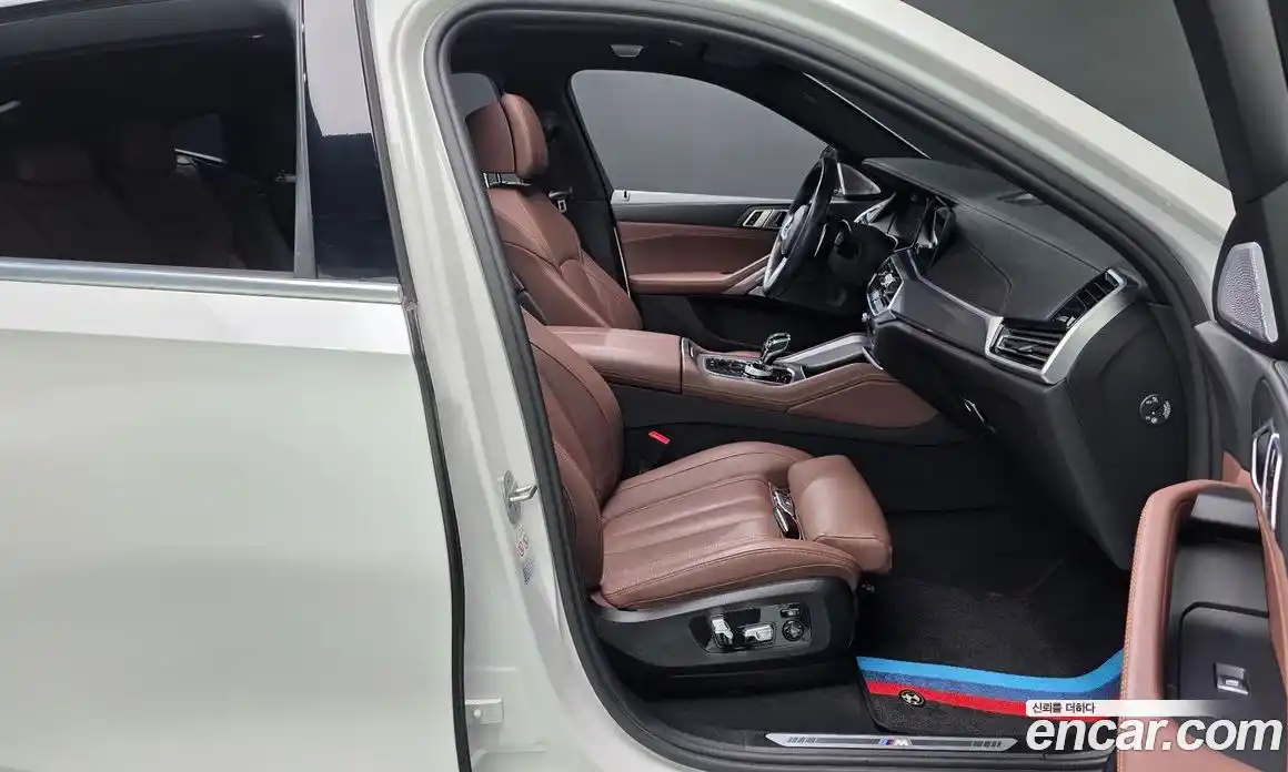 BMW X6 2021 3.0 автомат (гидро), фото 16