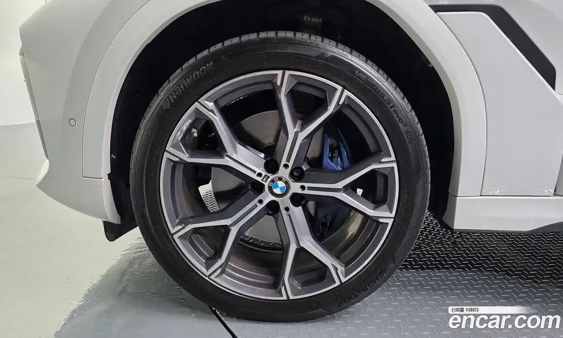 BMW X6 2021 3.0 автомат (гидро), фото 5