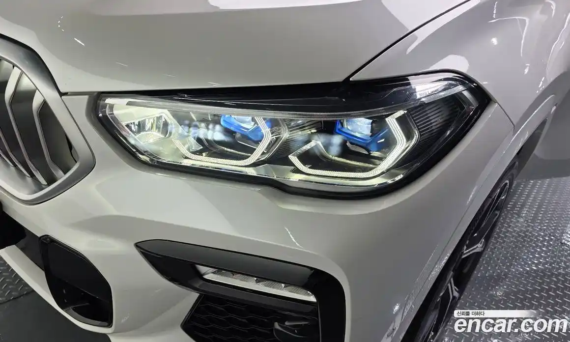 BMW X6 2021 3.0 автомат (гидро), фото 8