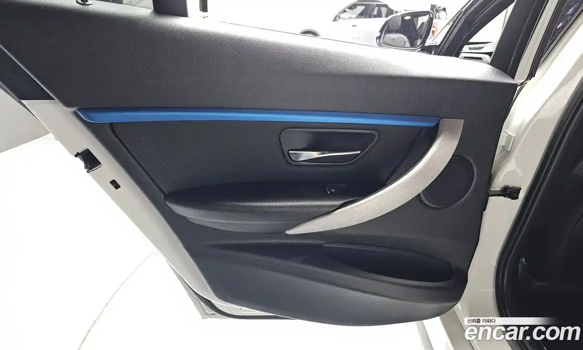 BMW 3 серия 2018 2.0 автомат (гидро), фото 15