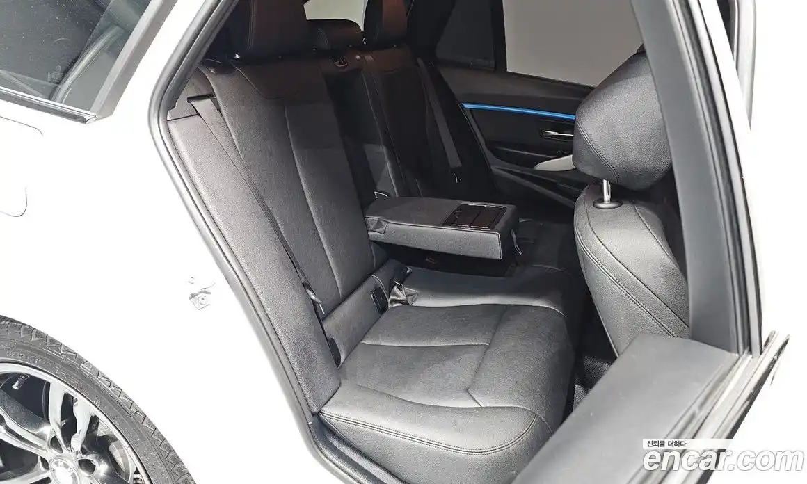 BMW 3 серия 2018 2.0 автомат (гидро), фото 18