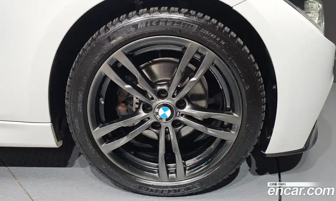 BMW 3 серия 2018 2.0 автомат (гидро), фото 7