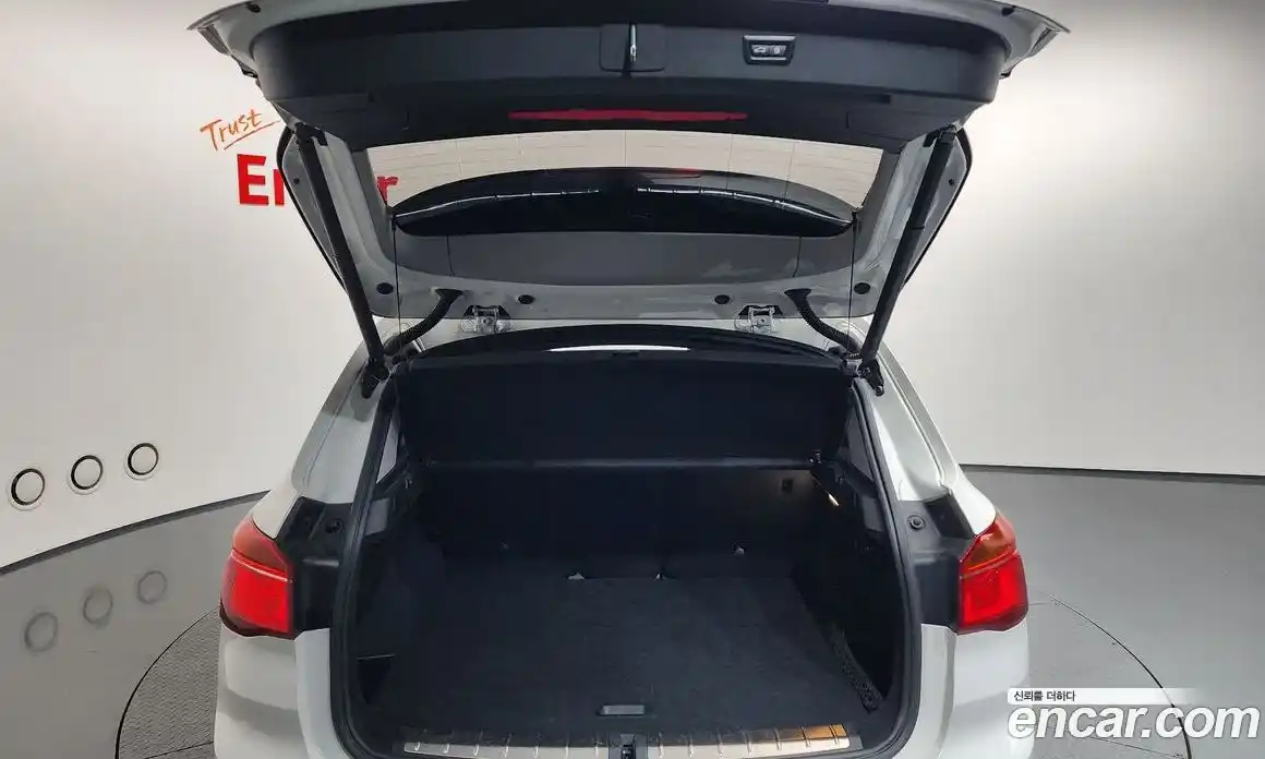 BMW X1 2022 2.0 автомат (гидро), фото 26