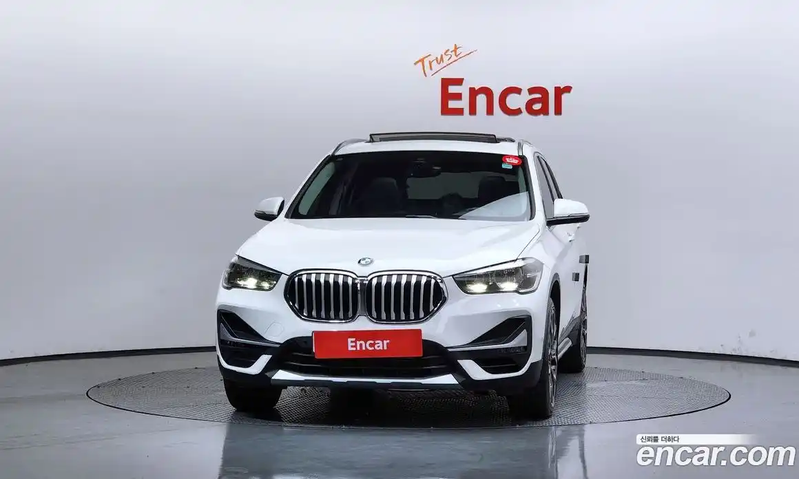 BMW X1 2022 2.0 автомат (гидро), фото 3