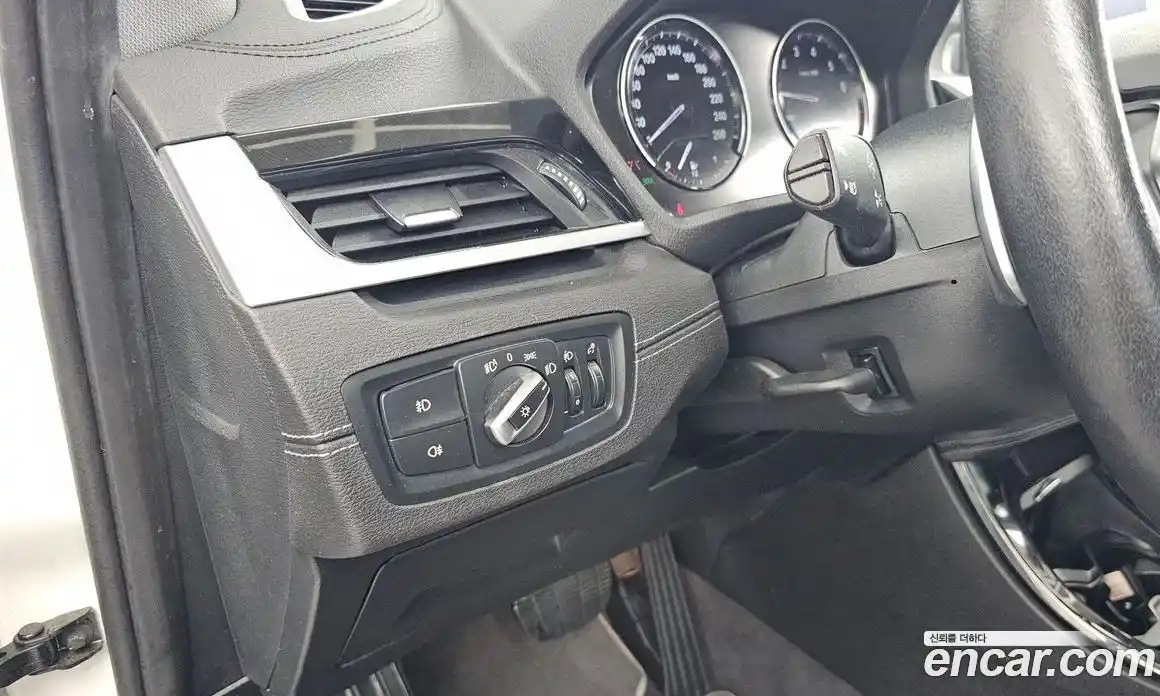 BMW X1 2022 2.0 автомат (гидро), фото 29