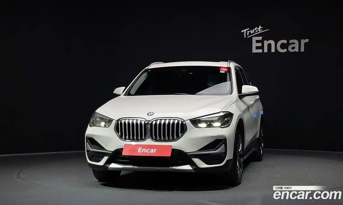 BMW X1 2022 2.0 автомат (гидро), фото 3