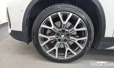 BMW X1 2022 2.0 автомат (гидро), миниатюра 5