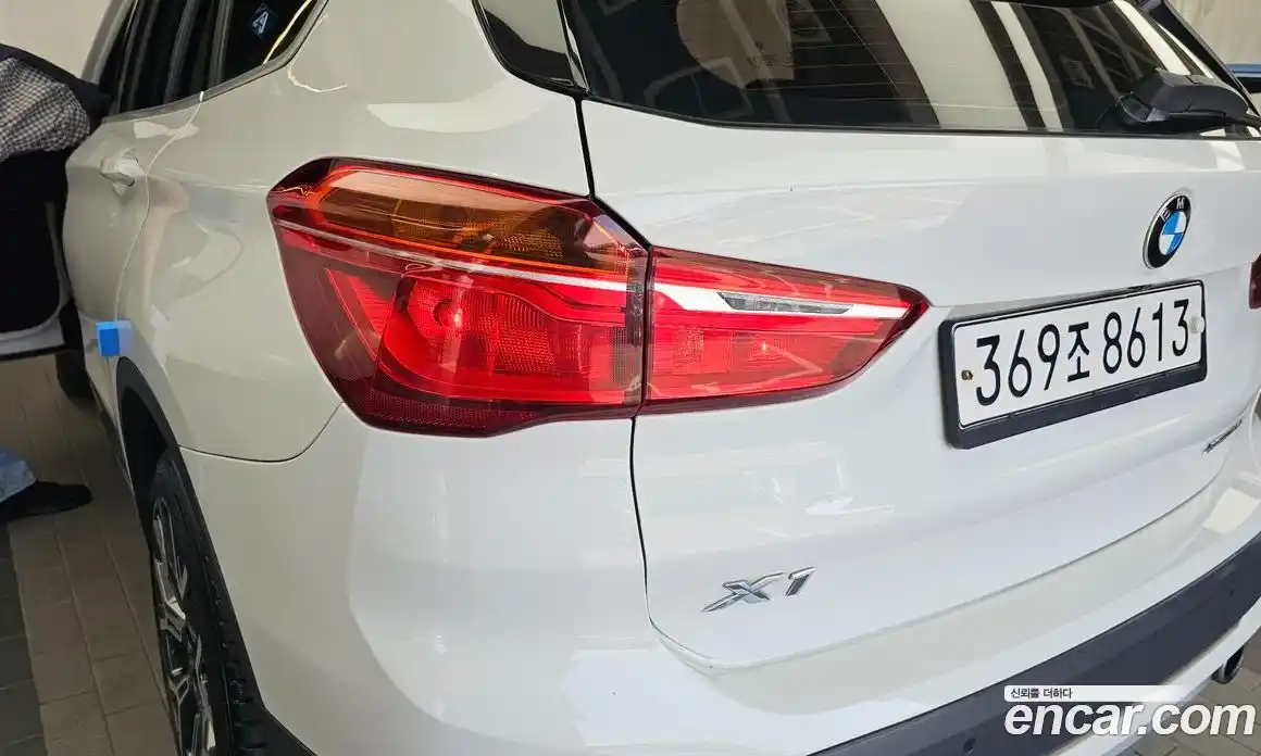 BMW X1 2022 2.0 автомат (гидро), фото 9