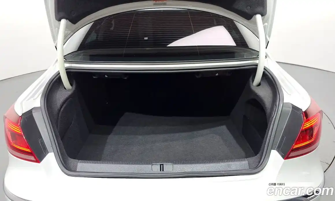 Volkswagen CC 2015 2.0 автомат (гидро), фото 16