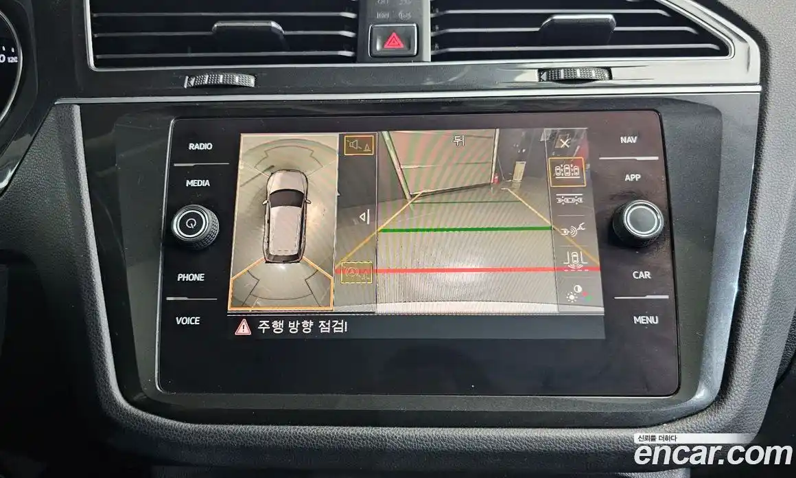 Volkswagen Tiguan 2018 2.0 автомат (гидро), фото 15