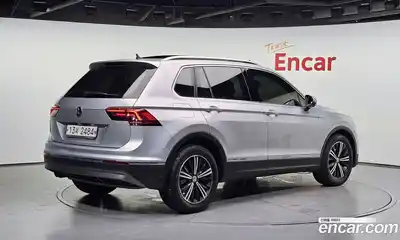 Volkswagen Tiguan 2018 2.0 автомат (гидро), миниатюра 2