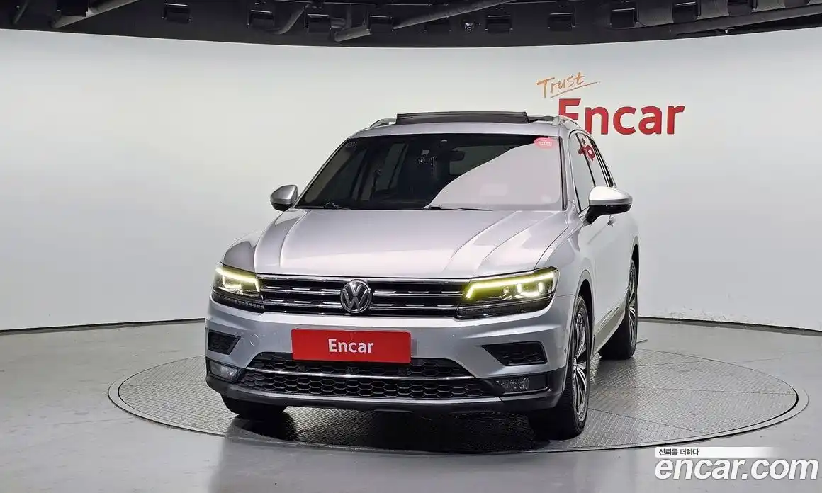 Volkswagen Tiguan 2018 2.0 автомат (гидро), фото 3