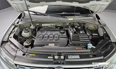 Volkswagen Tiguan 2018 2.0 автомат (гидро), миниатюра 6