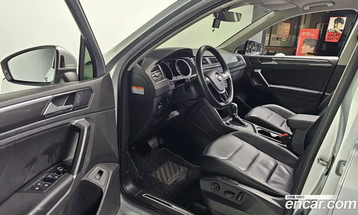 Volkswagen Tiguan 2018 2.0 автомат (гидро), фото 10