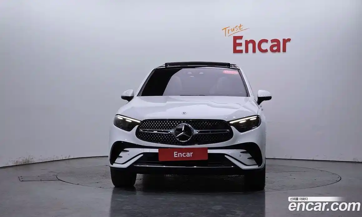 Mercedes-Benz GLC-Class 2024 2.0 гидро, фото 2 Mercedes-Benz GLC-Class 2024 2.0 гидро, фото 2
