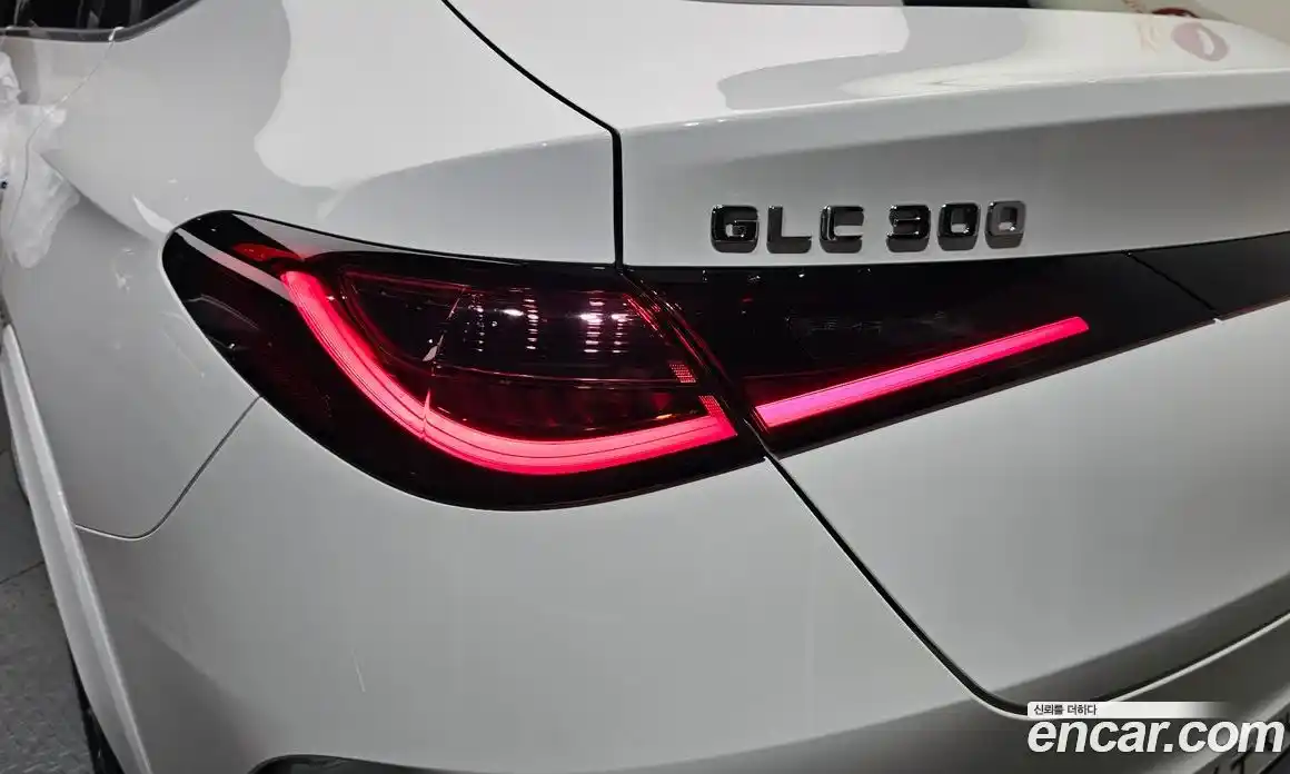Mercedes-Benz GLC-Class 2024 2.0 гидро, фото 8 Mercedes-Benz GLC-Class 2024 2.0 гидро, фото 8
