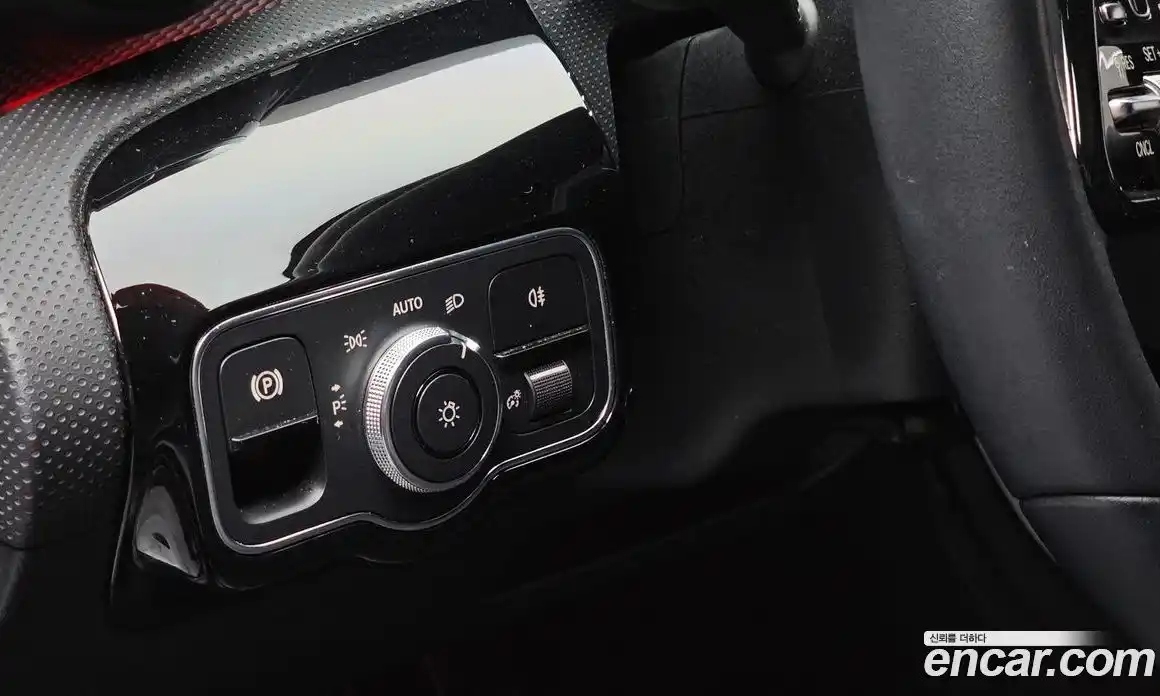 Mercedes-Benz A-Class 2021 2.0 гидро, фото 26