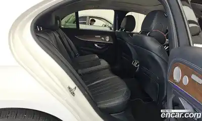 Mercedes-Benz E-Class 2019 2.0 автомат (гидро), миниатюра 12