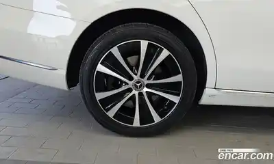 Mercedes-Benz E-Class 2019 2.0 автомат (гидро), миниатюра 5