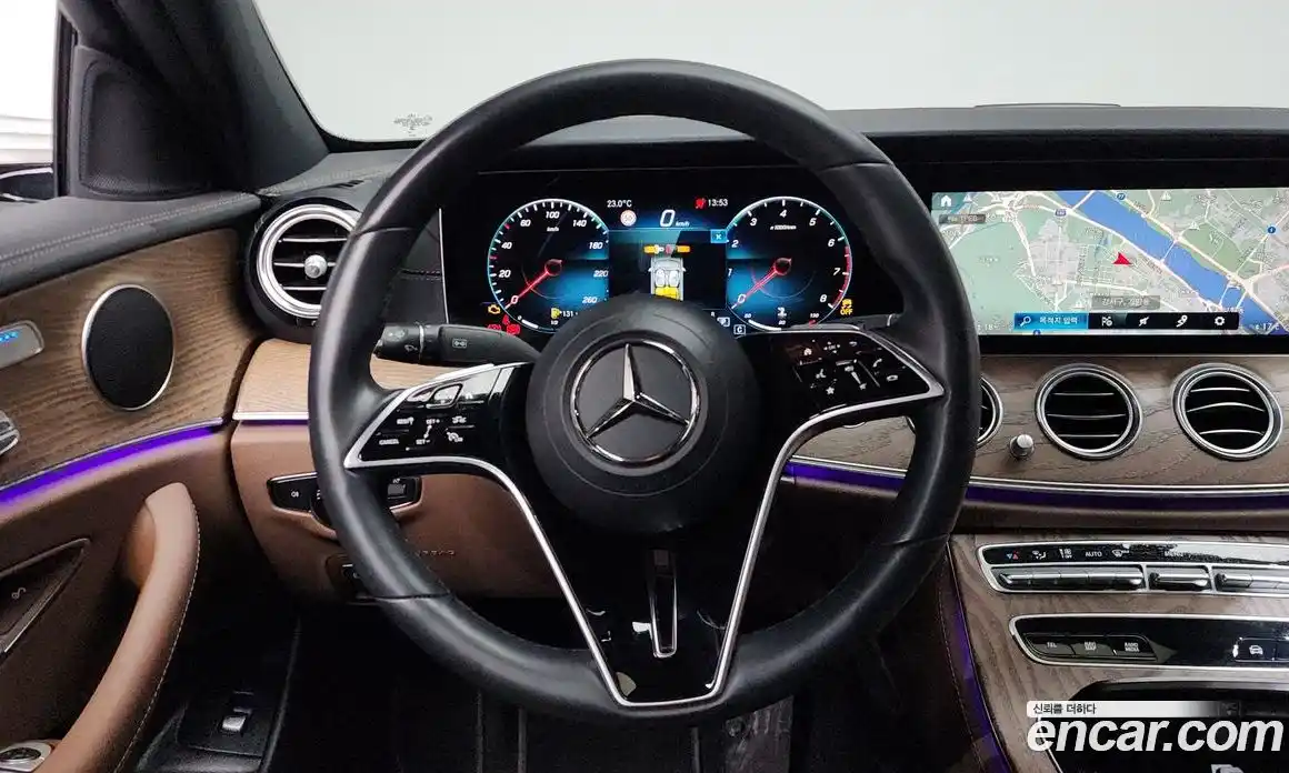 Mercedes-Benz E-Class 2023 2.0 автомат (гидро), фото 13