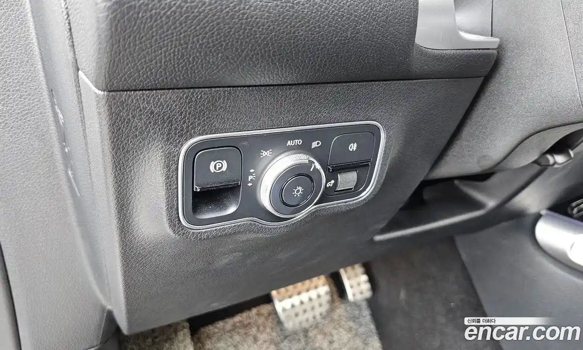 Mercedes-Benz GLB-Class 2022 2.0 гидро, фото 24