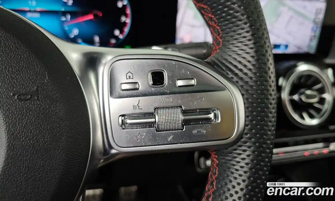 Mercedes-Benz GLB-Class 2022 2.0 гидро, фото 28