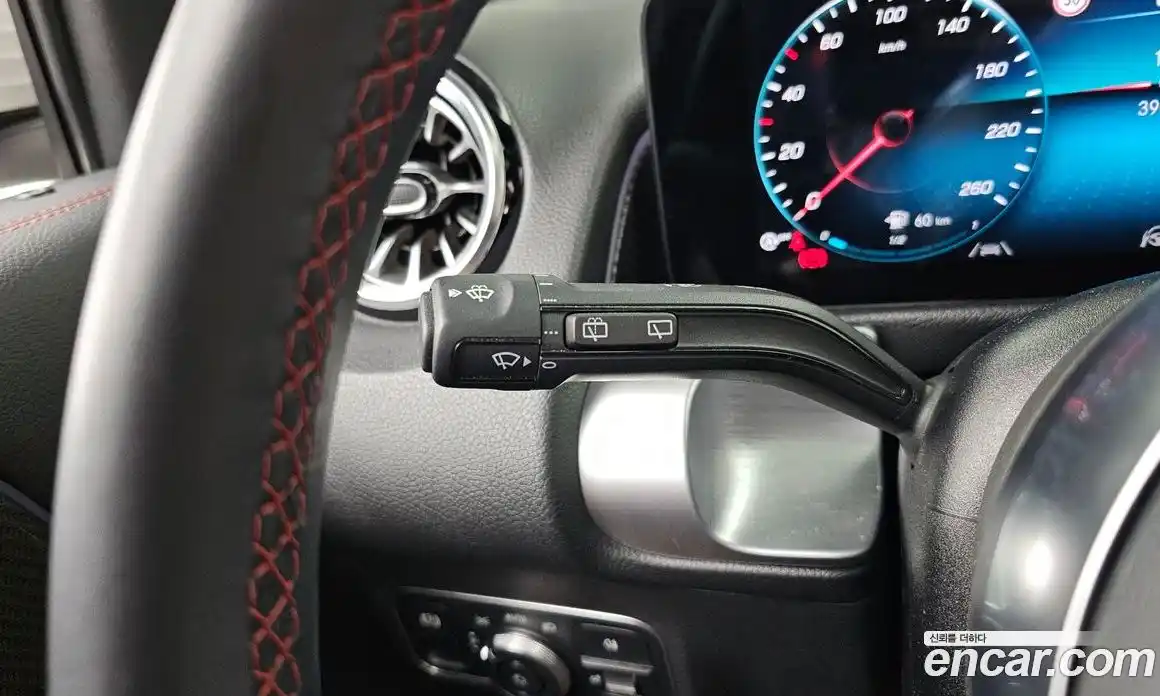 Mercedes-Benz GLB-Class 2022 2.0 гидро, фото 29