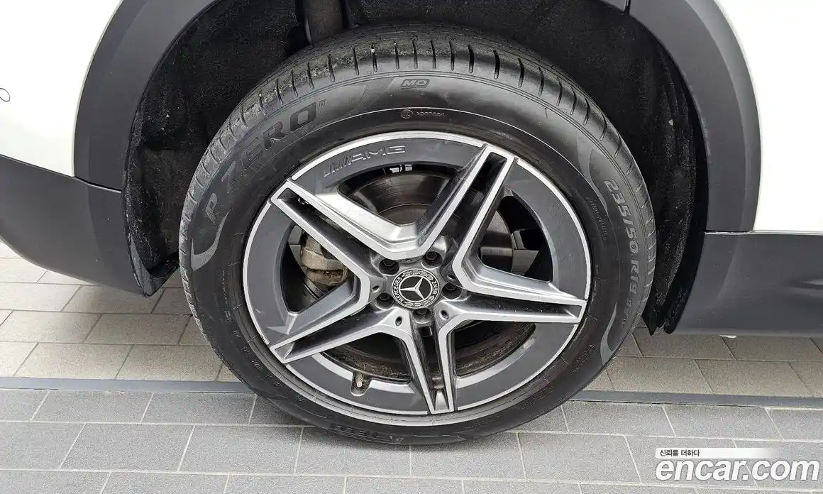 Mercedes-Benz GLB-Class 2022 2.0 гидро, фото 5