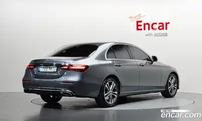 Mercedes-Benz E-Class 2021 2.0 автомат (гидро), миниатюра 2