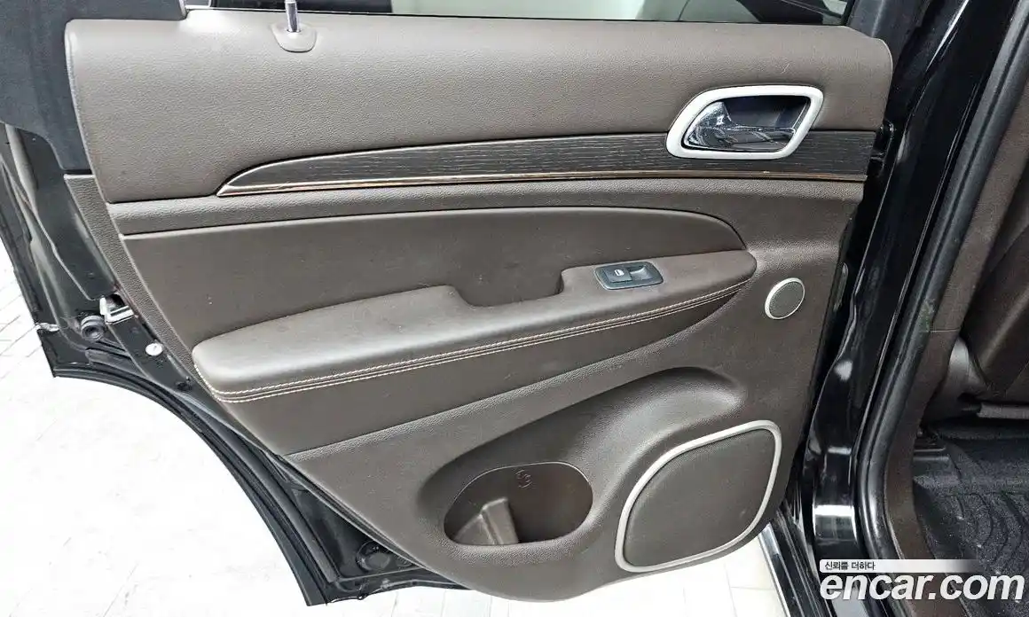 Jeep Cherokee 2019 3.6 автомат (гидро), фото 15