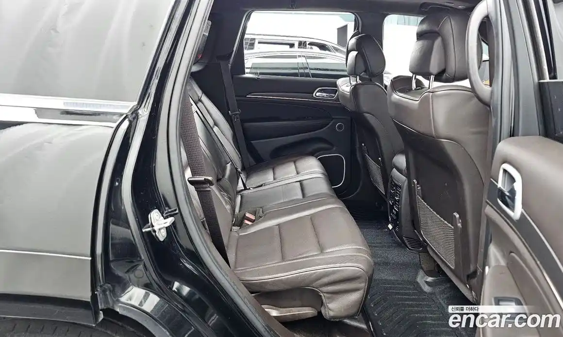 Jeep Cherokee 2019 3.6 автомат (гидро), фото 18