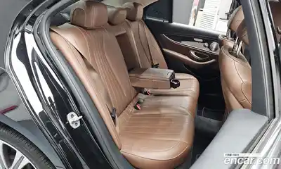 Mercedes-Benz E-Class 2021 3.0 автомат (гидро), миниатюра 11