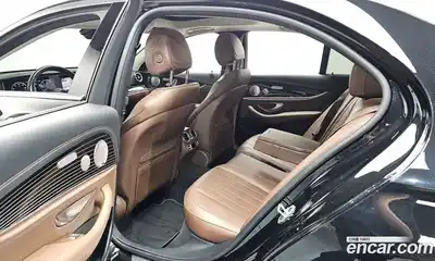 Mercedes-Benz E-Class 2021 3.0 автомат (гидро), миниатюра 12