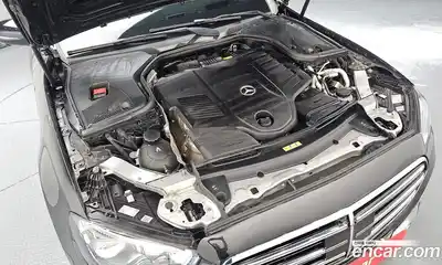 Mercedes-Benz E-Class 2021 3.0 автомат (гидро), миниатюра 6
