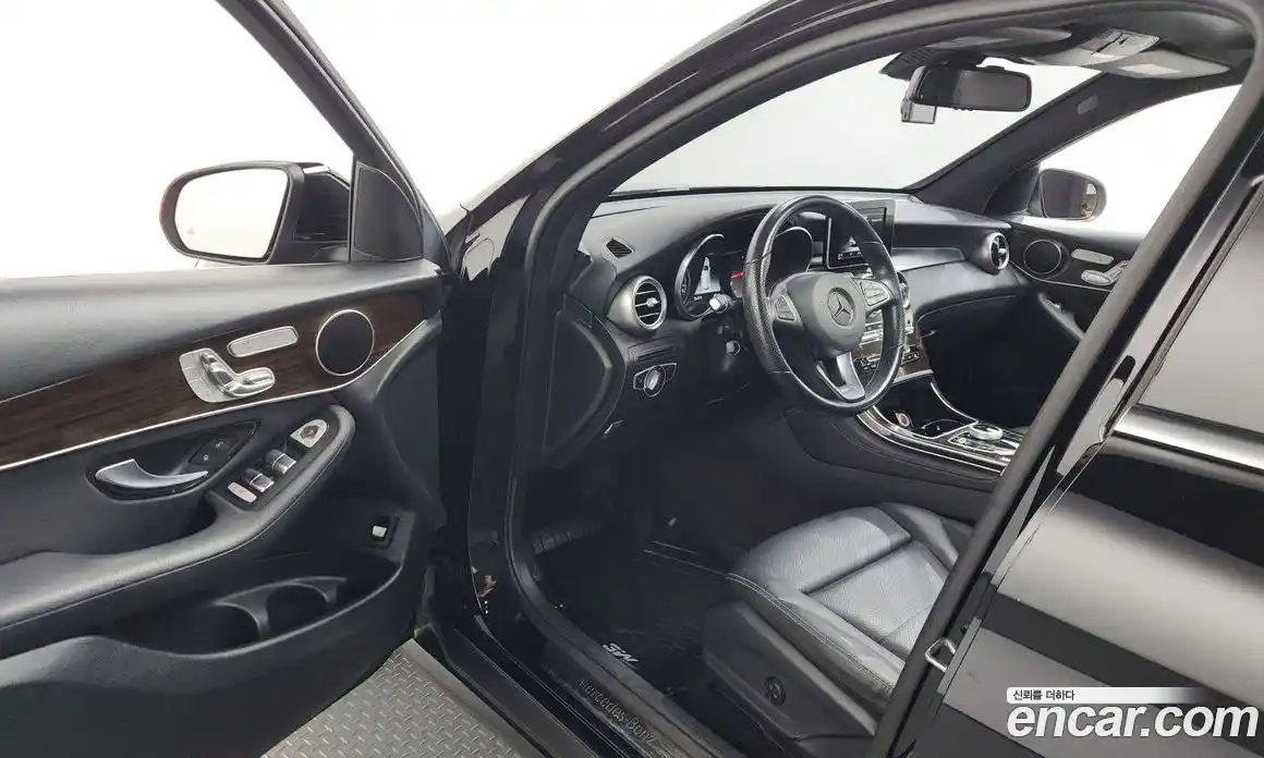 Mercedes-Benz GLC-Class 2019 2.0 гидро, фото 13 Mercedes-Benz GLC-Class 2019 2.0 гидро, фото 13