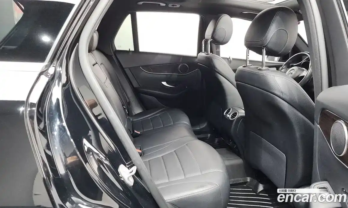 Mercedes-Benz GLC-Class 2019 2.0 гидро, фото 17 Mercedes-Benz GLC-Class 2019 2.0 гидро, фото 17