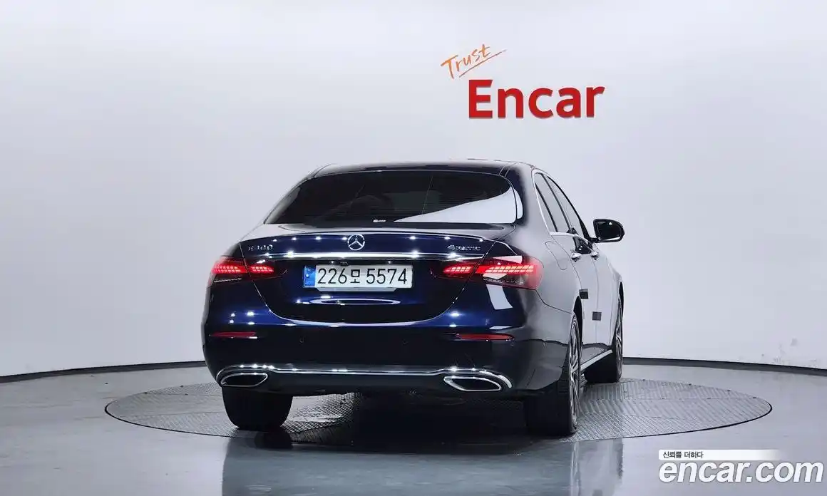 Mercedes-Benz E-Class 2021 2.0 автомат (гидро), фото 4