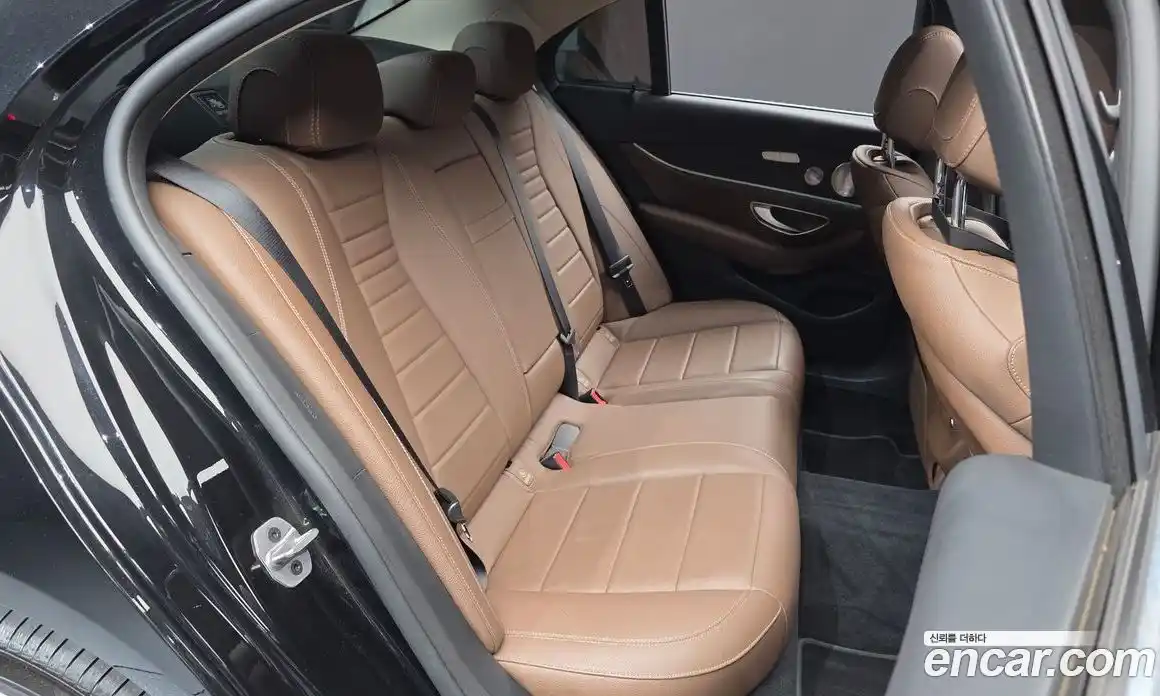 Mercedes-Benz E-Class 2019 2.0 автомат (гидро), фото 11